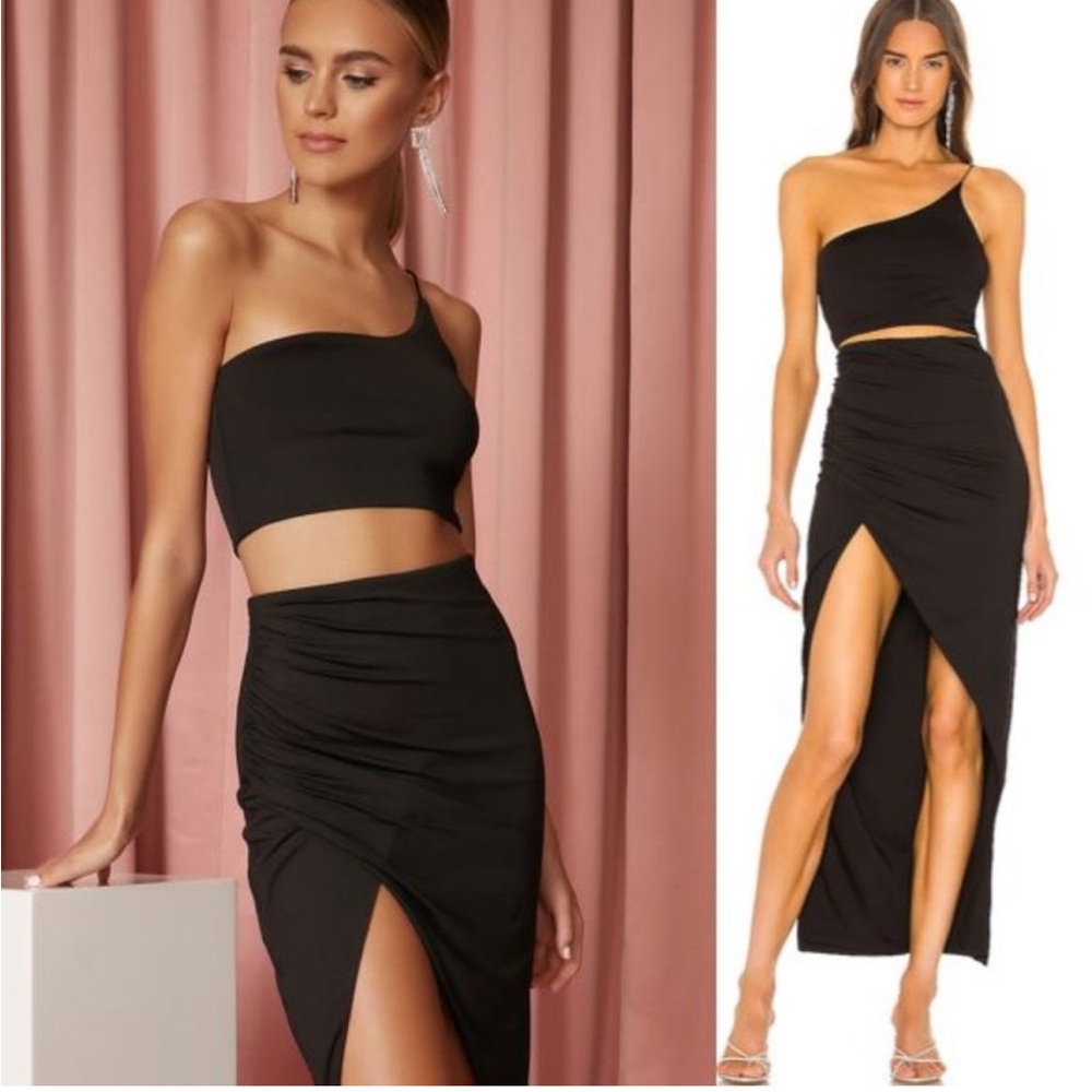 superdown Black One-Shoulder Maxi Dress